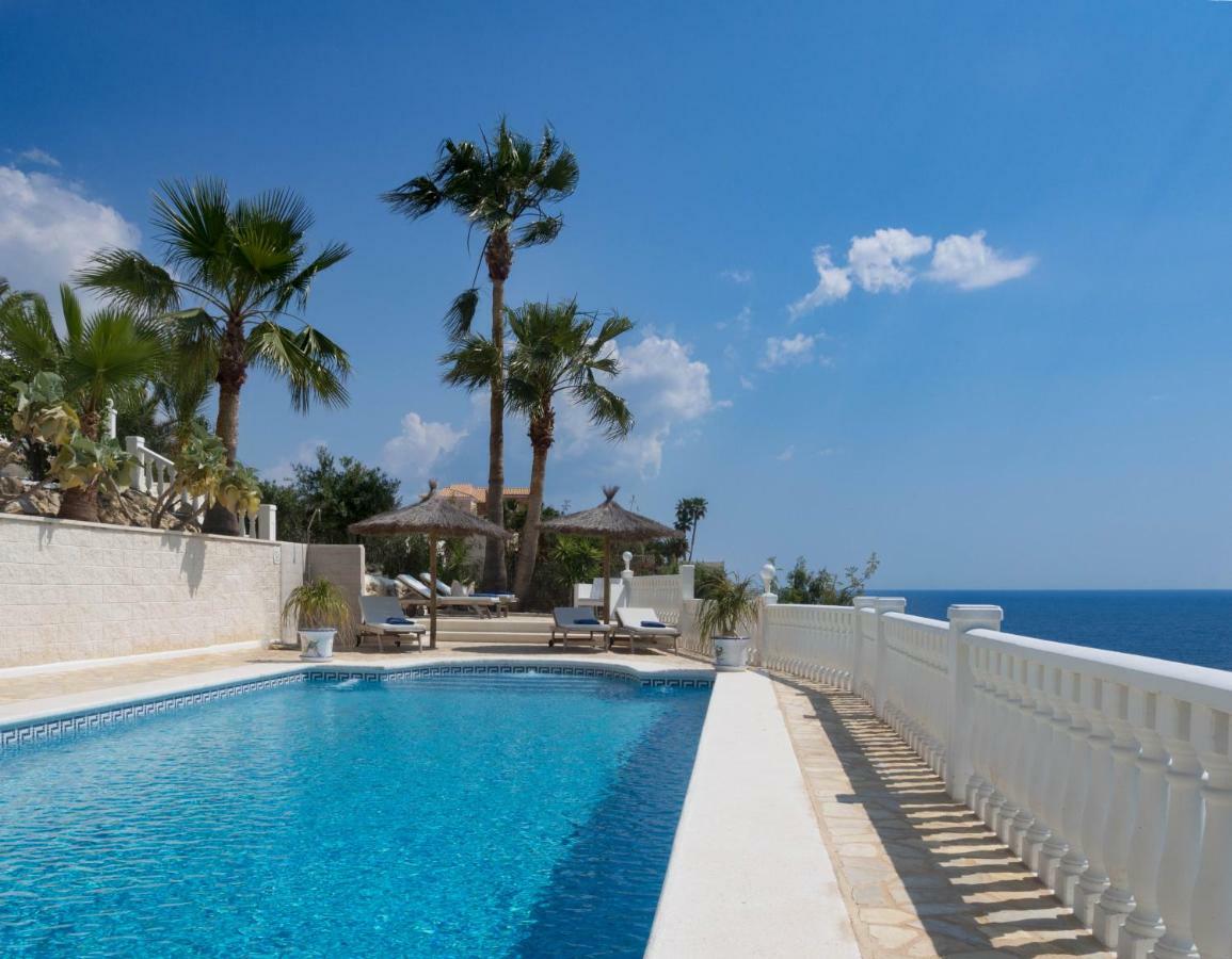 Frontline Villa, Five Star Deluxe El Campello Eksteriør bilde